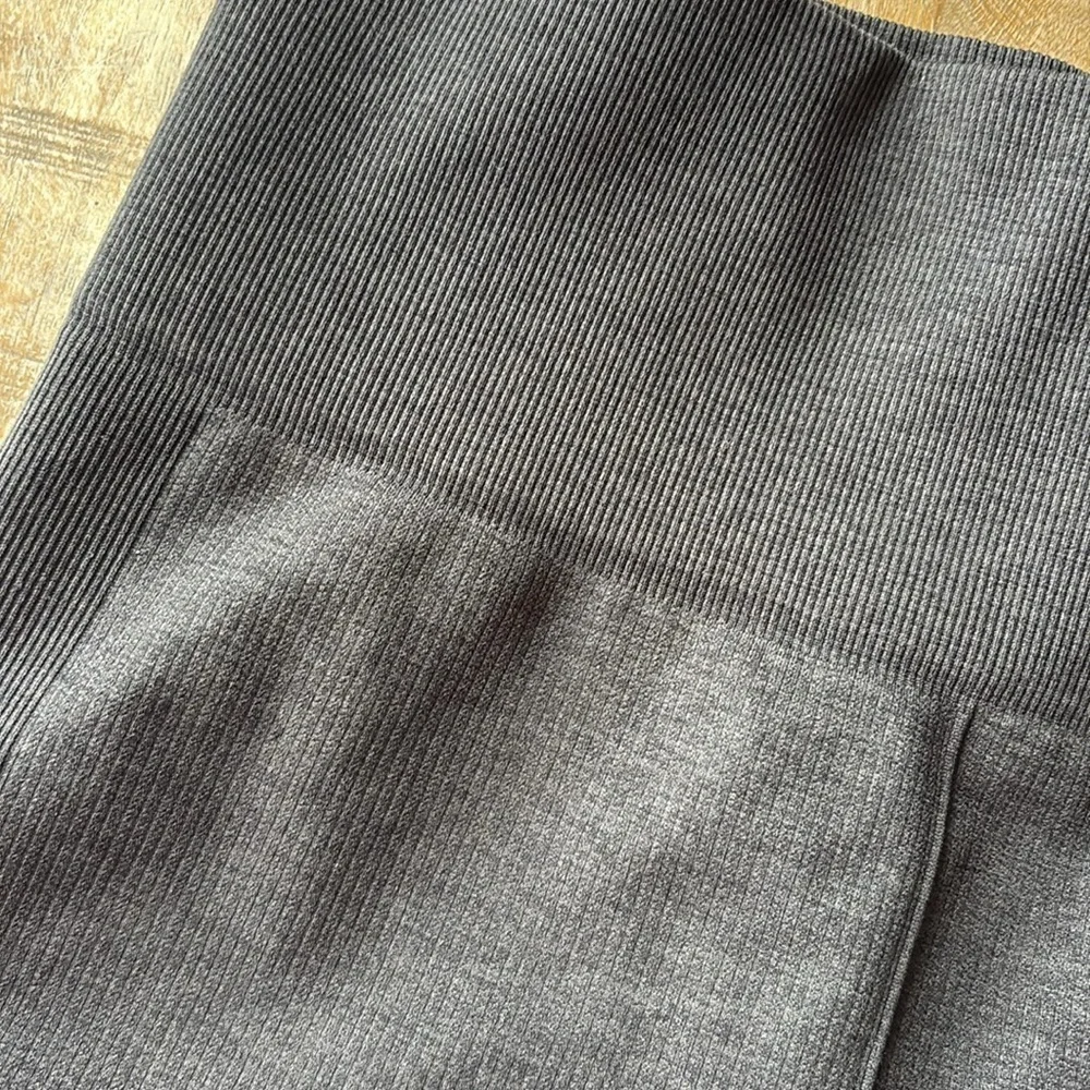 Lululemon Women’s Capri Leggings size 4